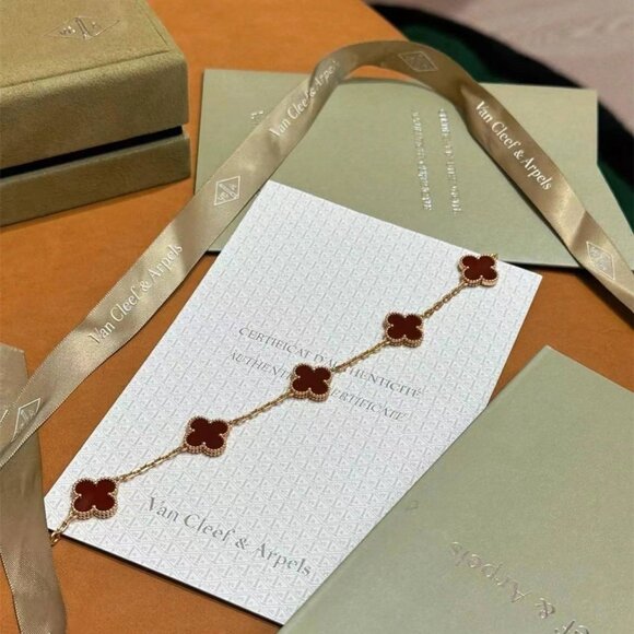 Van Cleef & Arpels 18k gold, red bracelet - Picture 5 of 6